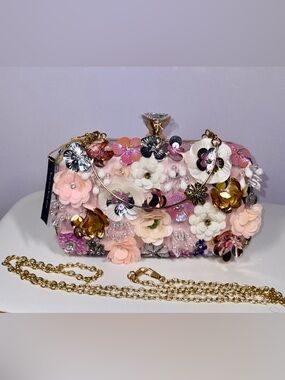 BEBE Embellished Floral Pink Evening Clutch🌺